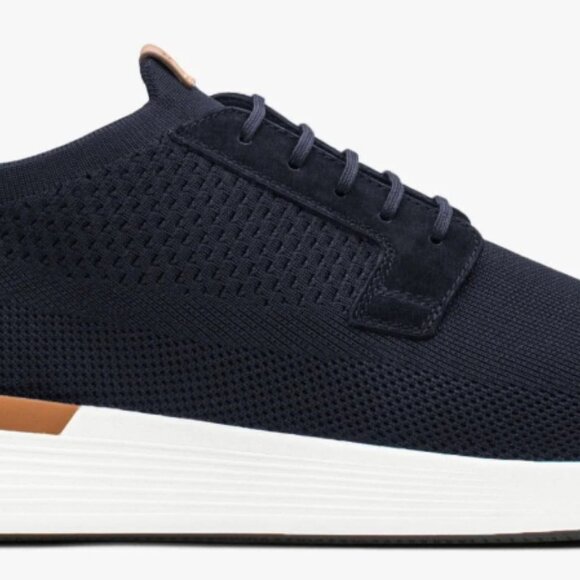 Wolf and Shepherd SwiftKnit™ Derby - Picture 2 of 4